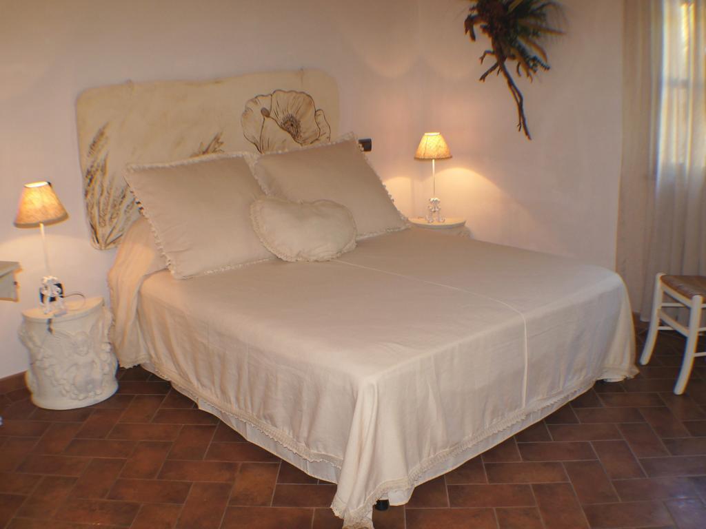 Il Casolare Val Di Mare Διαμέρισμα Riparbella Δωμάτιο φωτογραφία